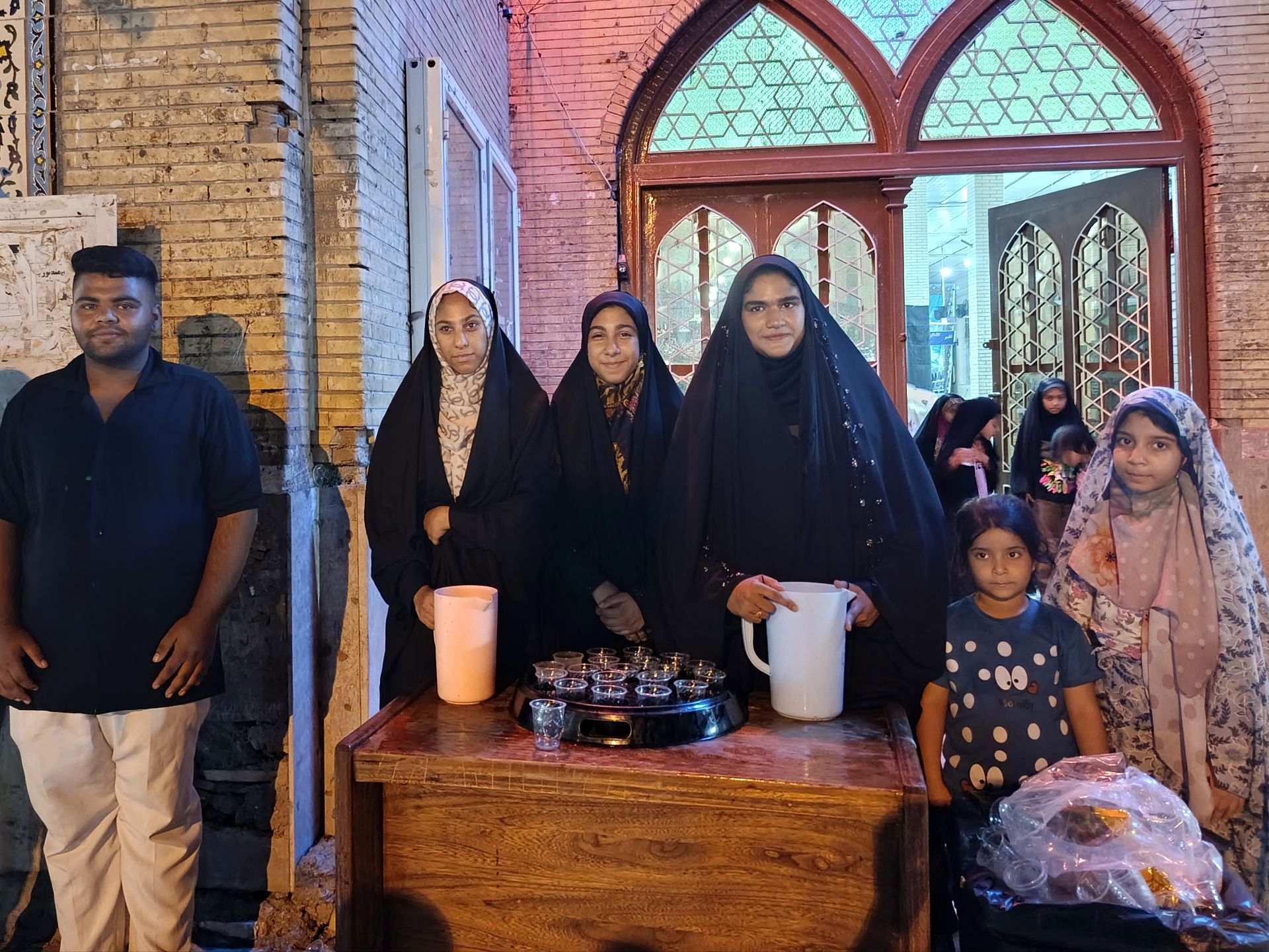 موکب دلدادگی در حاجی‌آباد عطر شهادت امام رضا (ع) در مسجد جامع پیچید
