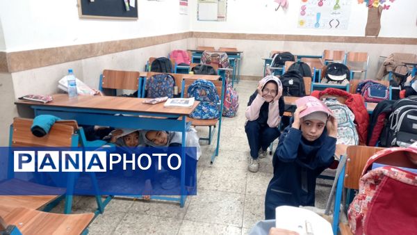 بیست و هفتمین مانور زلزله و ایمنی با شعار "مدرسه ایمن جامعه تاب آور " در دبستان پیام۲ ناحیه یک 