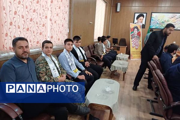 هفته بسیج دانش‌آموزی فرصتی مناسب برای جهاد تبیین 