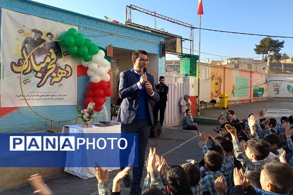 جشن دهه فجر و اعیاد شعبانیه در آموزشگاه شیخ جنید پیشوا