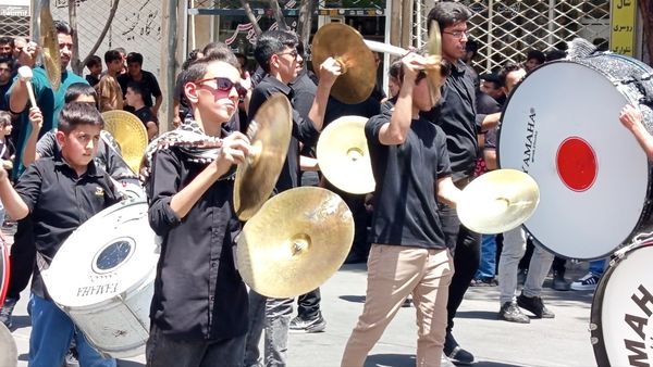 مهدیه کاشمر؛ میزبان عزاداری روز هشتم محرم 