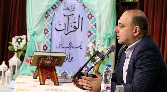 همایش تجلیل از برترین های مسابقات قرآن و عترت  ونمازدر لنگرود