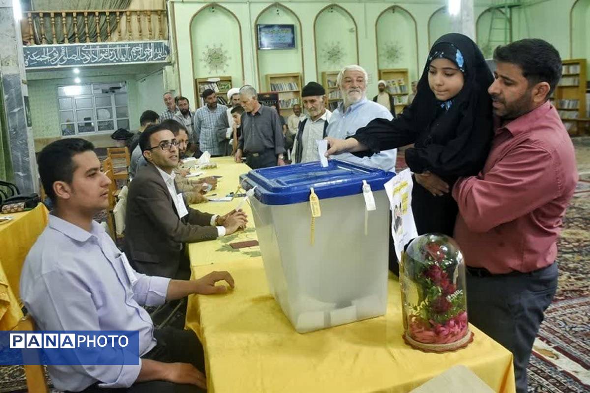 چهاردهمین انتخابات ریاست‌جمهوری در مسجد انقلاب بجنورد