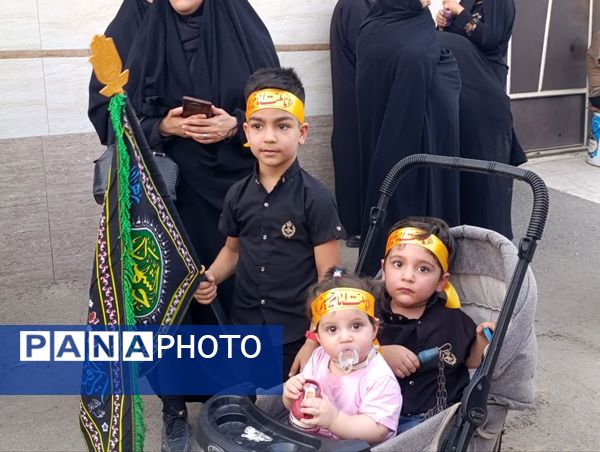 اجتماع بزرگ نوجوانان حسینی در دسته عزای احلی من العسل در کاشان