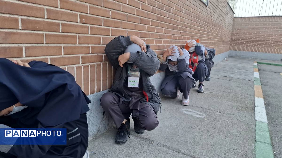 زنگ بیست‌وهفتمین مانور سراسری زلزله و ایمنی به صدا در آمد