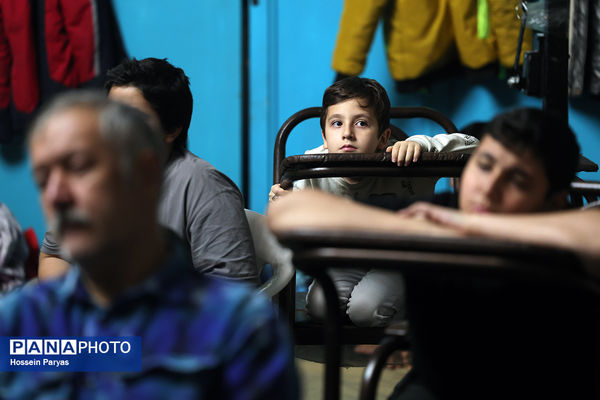 اعتکاف دانش‌آموزی در حسینه ارشاد