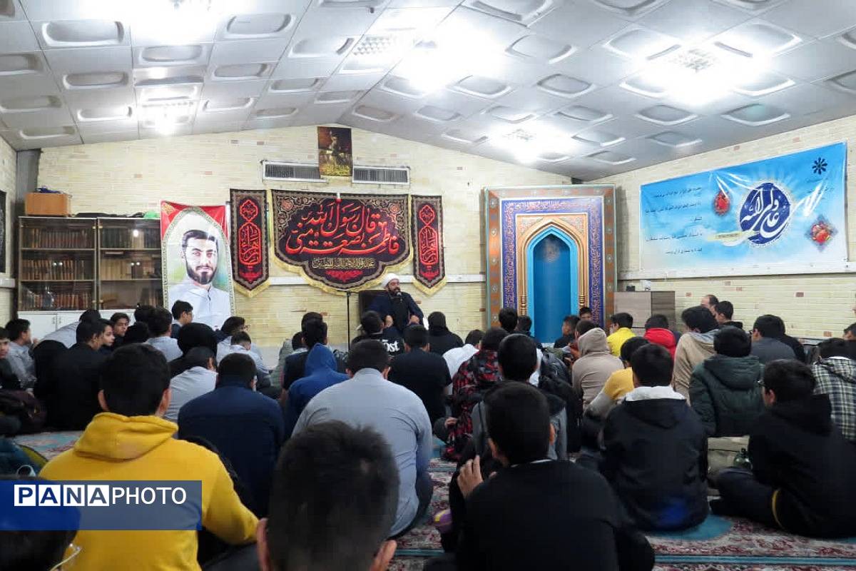 برگزاری مراسم به مناسبت ایام فاطمیه در مدارس ناحیه دو شهرری 