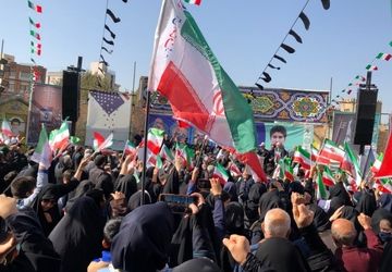 حضور پرشور نوجوانان و جوانان ناحیه دو شهرری در راهپیمایی ۱۳ آبان