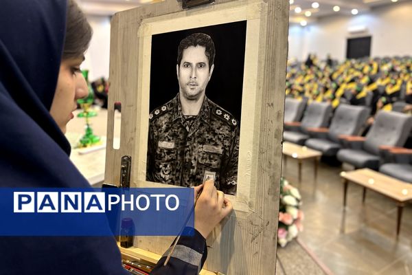 برگزاری آیین وطن‌یار سازمان دانش‌آموزی اسلامشهر باحضور مسئولان و پیشتازان