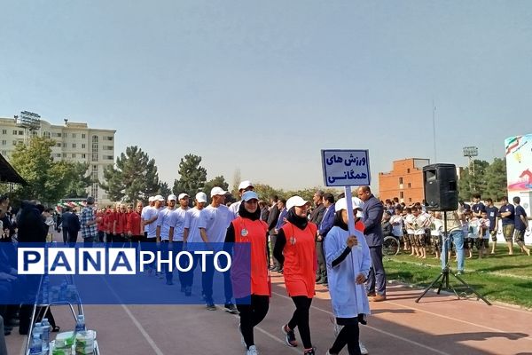 جشن بزرگ هفته تربیت‌بدنی و ورزش در کرج