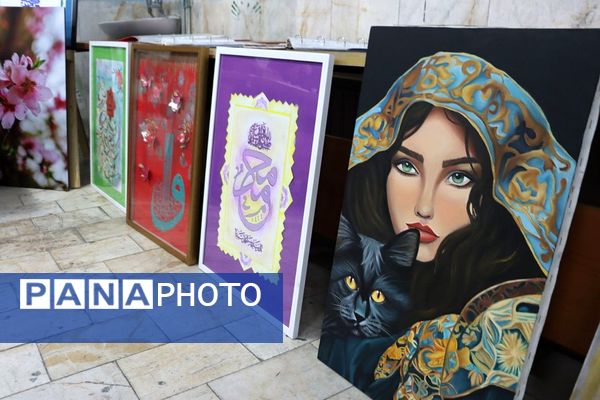 افتتاح نمایشگاه مدرسه انقلاب در هنرستان فنی حرفه‌ای‌کارآفرین شهرستان پیشوا