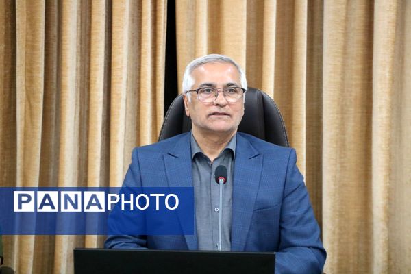 نشست هم‌اندیشی دانش‌آموز خبرنگاران پانا با معاون امنیتی و انتظامی استانداری خراسان رضوی 