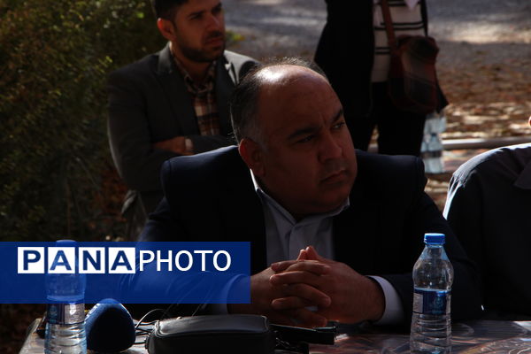 نشست خبری ششمین جشنواره قرمه مهریز در باغ جهانی پهلوان پور