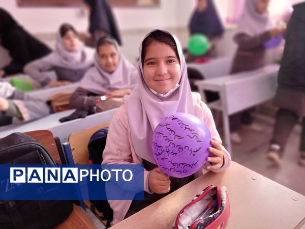 شادی کودکانه و معنویت دینی در لیلة‌الرغائب دبستان  شهید نجفی فدافن 