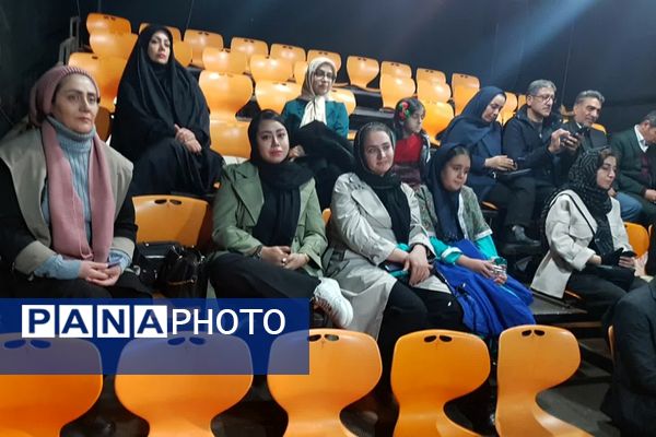 طنین شعر و موسیقی در آغاز ماه رجب؛ محفل ادبی در پیشوا 