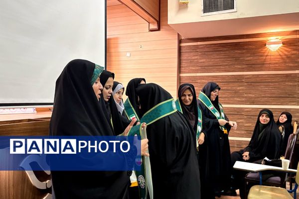 لحظه‌هایی از یادگیری و هم‌دلی در کارگاه توانمندسازی پیشتازان اسلامشهر