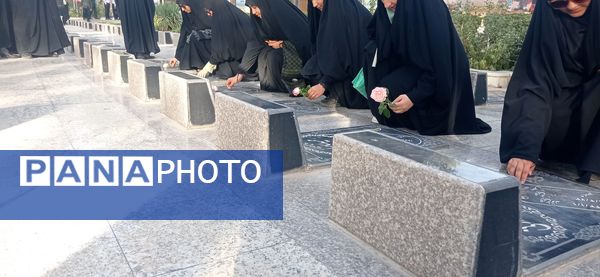 مراسم یادواره شهدای نیشابور درجوار آرامگاه فضل بن شاذان