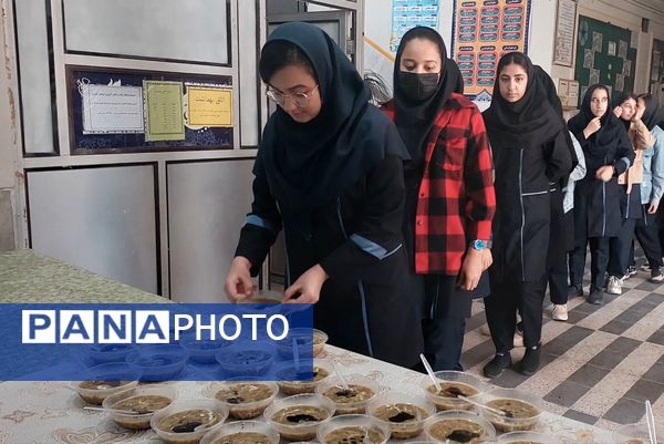 برپایی موکب شهادت حضرت زهرا(س) در دبیرستان شهید محمدتقی دستغیب ناحیه ۳ 