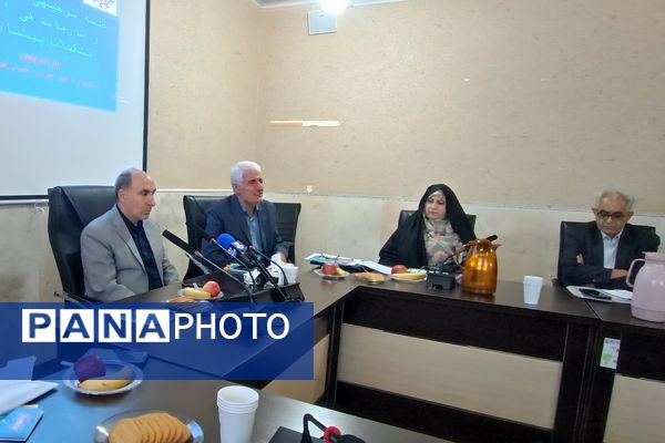 جلسه توجیهی جذب، ثبت و سازماندهی اعضاء تشکیلات سازمان دانش‌آموزی