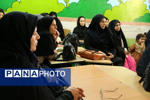 برگزاری دوره آموزشی ـ تربیتی مسیر معلمی ویژه همکاران راز و جرگلان، مانه و سملقان