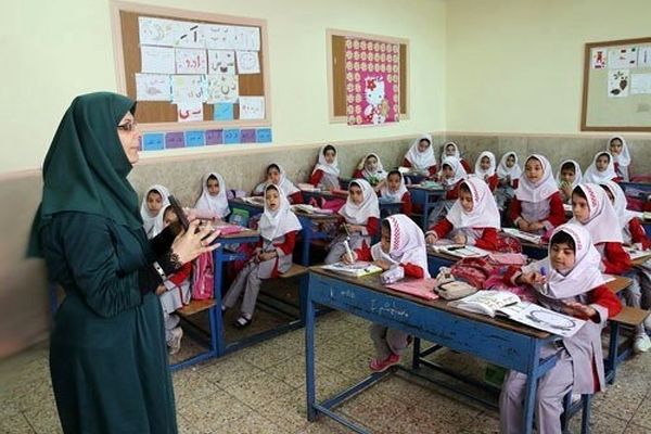 روش‌های خلاقانه به پرورش انگیزه و یادگیری ماندگار در دانش‌آموزان کمک می‌کند