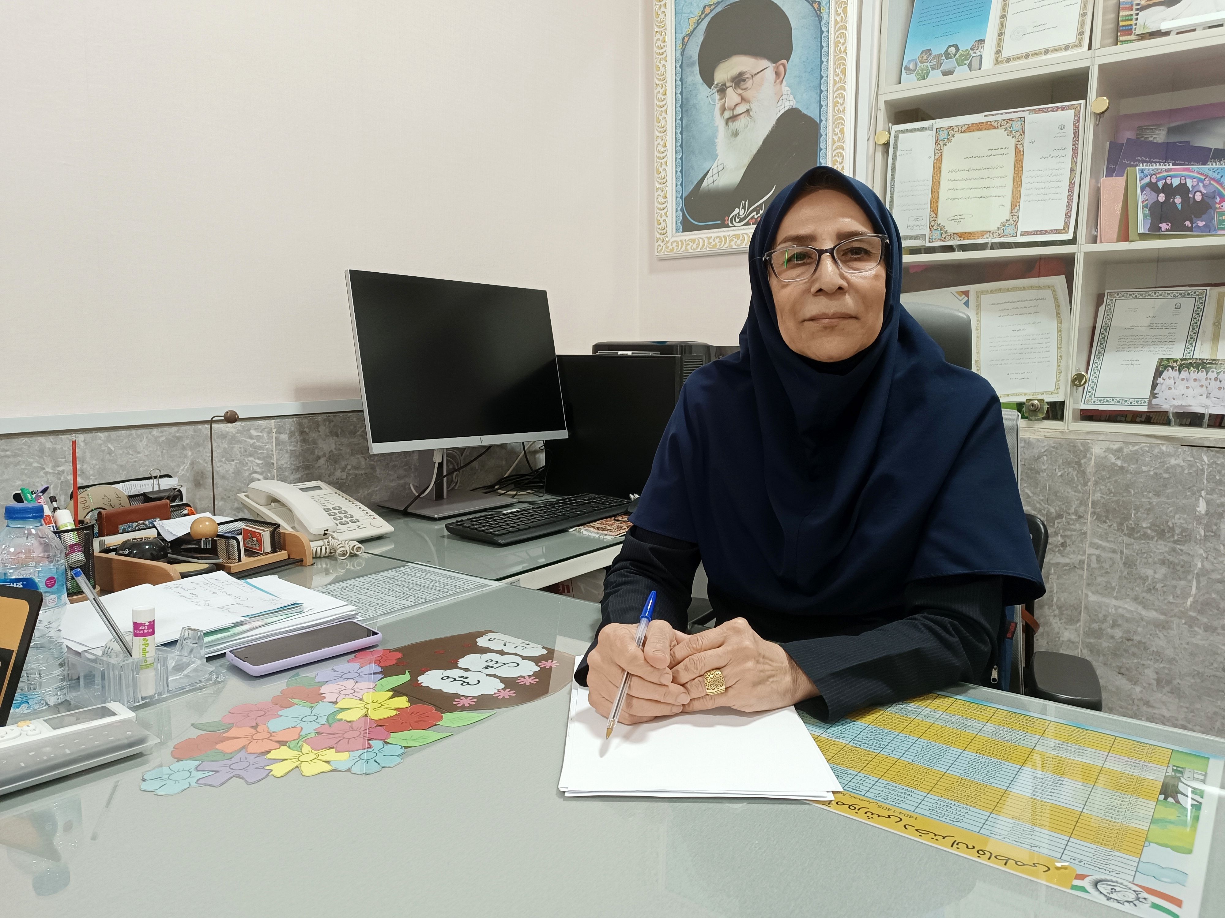 نسلی پایبند به اصول و فروع دین در مدارس باید تربیت شود