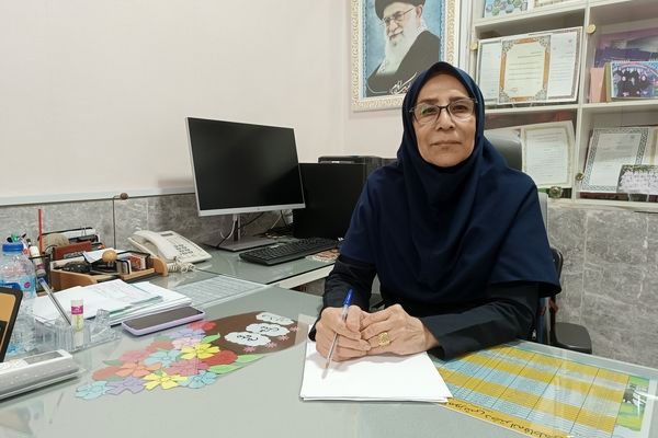 نسلی پایبند به اصول و فروع دین در مدارس باید تربیت شود