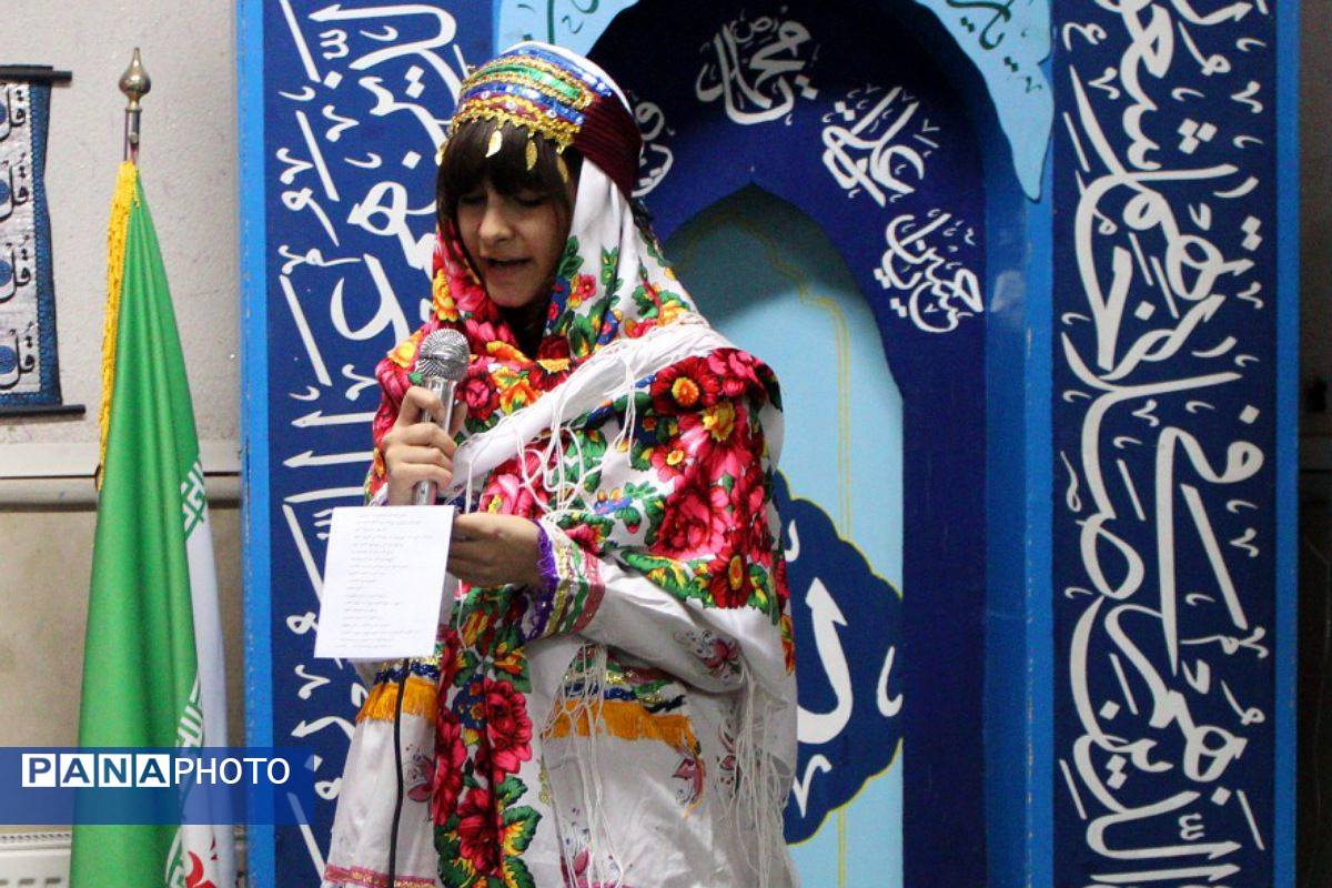 جشن و مولودی‌خوانی میلاد حضرت زهرا(س) در هنرستان آفرینش پردیس 