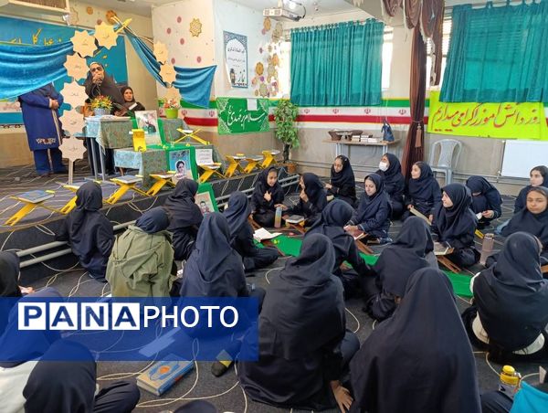 محفل انس با قرآن کریم در دبیرستان حاج بهادر گراشی ناحیه ۳