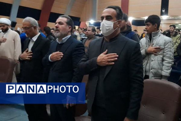 مراسم بدرقه دانش آموزان پسر ناحیه یک و دو شهرری در اردوی راهیان نور 