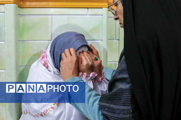 جشن تکلیف ۲۰۰ دانش آموز بانیاز ویژه مشهدی در رواق کودک حرم مطهر رضوی 