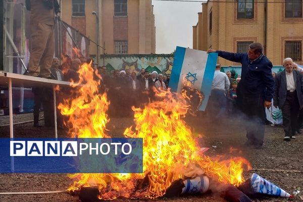 حضور دانش آموزان اسلامشهری در راهپیمایی ۱۳ آبان