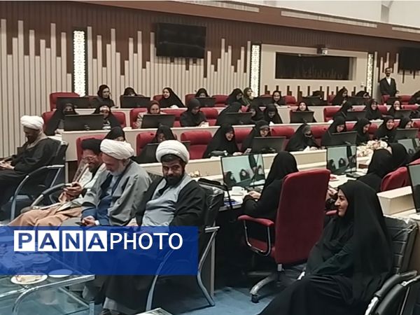 اجلاس نماز ، خانواده و کاهش آسیب های اجتماعی در مشهد