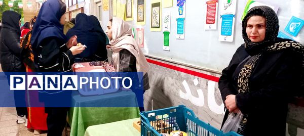نمایشگاه هفته هنرهای مدرسه (ماها) در دبیرستان سمیه بجنورد