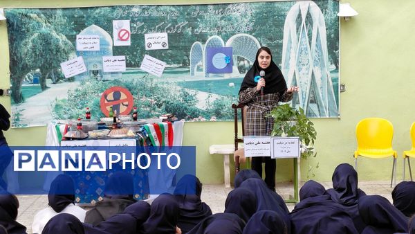 گرامیداشت  هفته ملی دیابت در دبیرستان صالحین