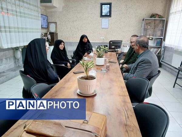 افتتاحیه سالن مطالعه شهید سردار سلیمانی در دبیرستان آزرم ناحیه یک مشهد