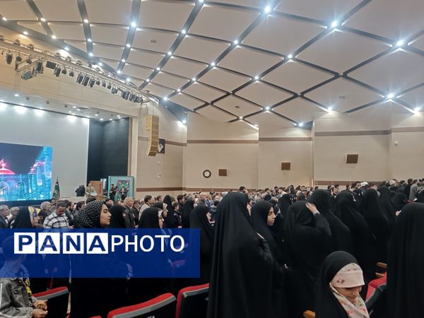 همایش گرامیداشت هفته بسیج در مجتمع آیه ها در سالن انقلاب مشهد مقدس