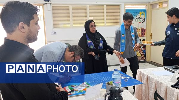 تحریریه پسران در مانور رسانه‌ای "پانا؛ صدای نسل نو" در مشهد