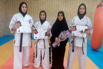 دریافت مدرک مربیگری کاراته توسط کارآموزان کانون ۱۳ آبان آباده