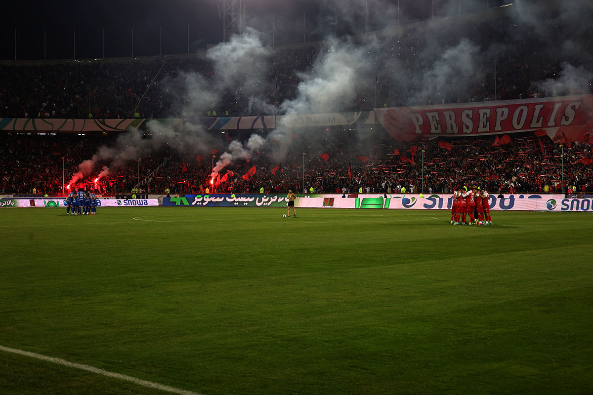 پرواز پرسپولیسی‌ها به ترکیه با هلی‌کوپتر؛ لغو تمرین سرخ‌پوشان در تهران