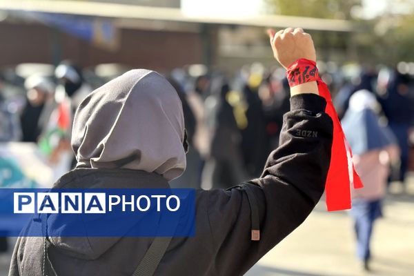 نسل ما، قامتِ استکبار و استعمار شکن است! 