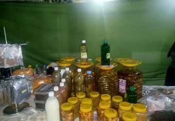 نمایشگاه محصولات مشاغل خانگی در شهر بهمن