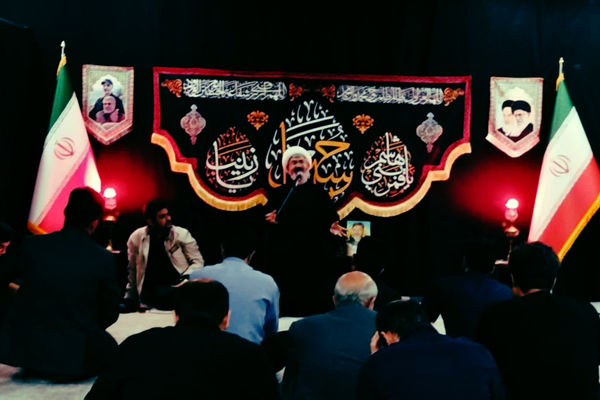 امام جمعه کاشمر در جمع عزاداران خانگی