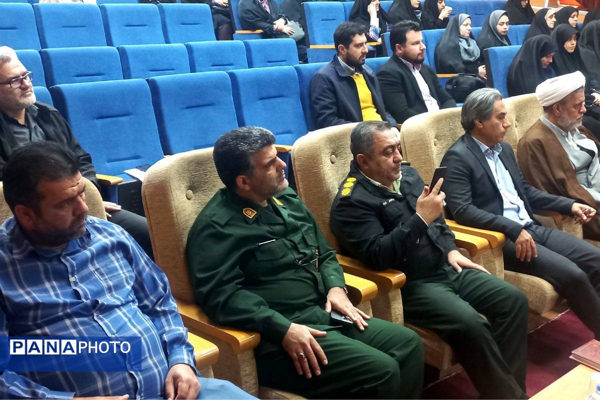 کارگاه مهارت افزایی و ترویج فرهنگ نماز ویژه معاونین پرورشی قرچک