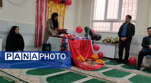 پایان شیرینِ یک آغاز؛ جشن فارغ‌التحصیلی دانشجویان آموزش ابتدایی در سما معمولان