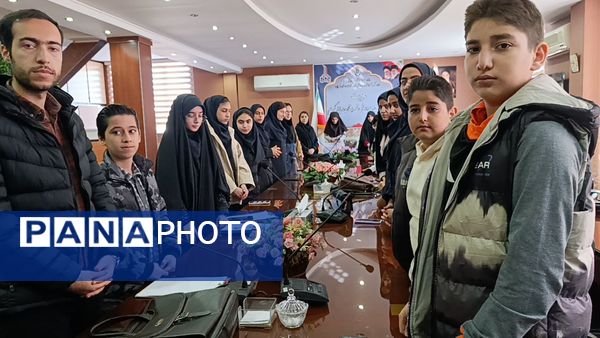مراسم تجلیل از پژوهشگران برتر با موضوع دنیای بدون دخانیات در شهرستان رباط‌کریم