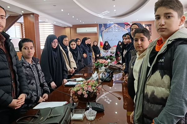 مراسم تجلیل از پژوهشگران برتر با موضوع دنیای بدون دخانیات در شهرستان رباط‌کریم