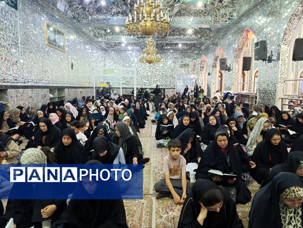 قرائت دعای پر فیض روز عرفه در تکیه ابوالفضلی نیشابور