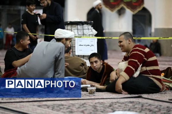 مراسم اعتکاف دانش آموزی در مسجد اعظم و مصلای قدس قم
