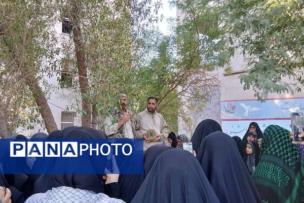 اولین روز حضور دانش‌آموزان دختر منطقه کهریزک در یادمان ‌های مناطق عملیاتی جنوب ایران
